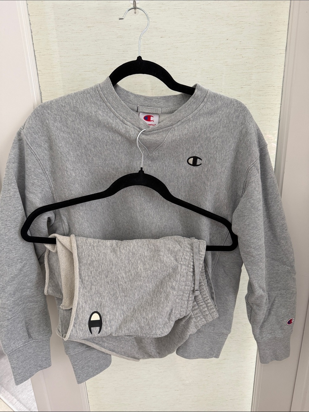 Champion Gray Crewneck Sweatshirt and Sweatpants Set
